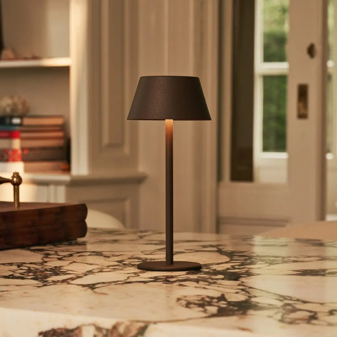 Bezprzewodowa lampa stołowa LED z akumulatorem i regulacją jasności 30 cm