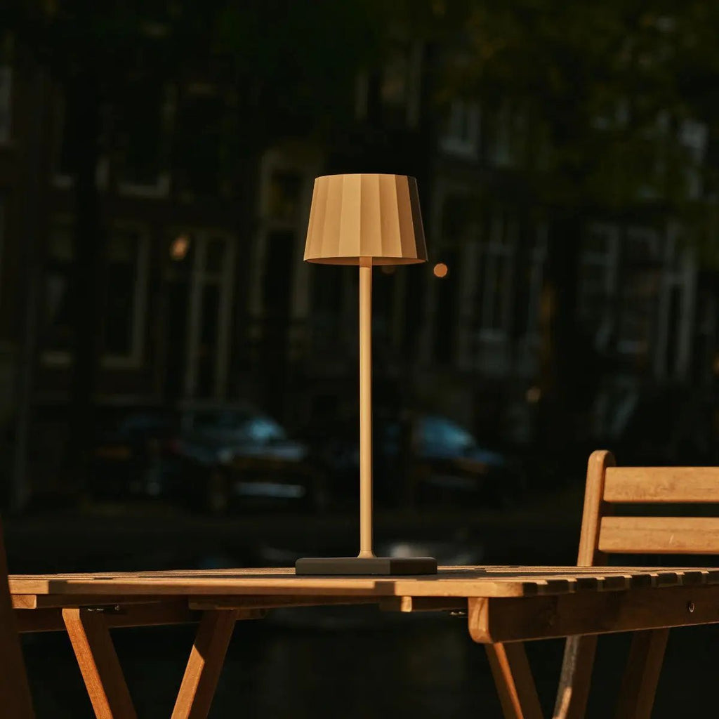 Bezprzewodowa lampa stołowa LED z regulacją jasności 38 cm