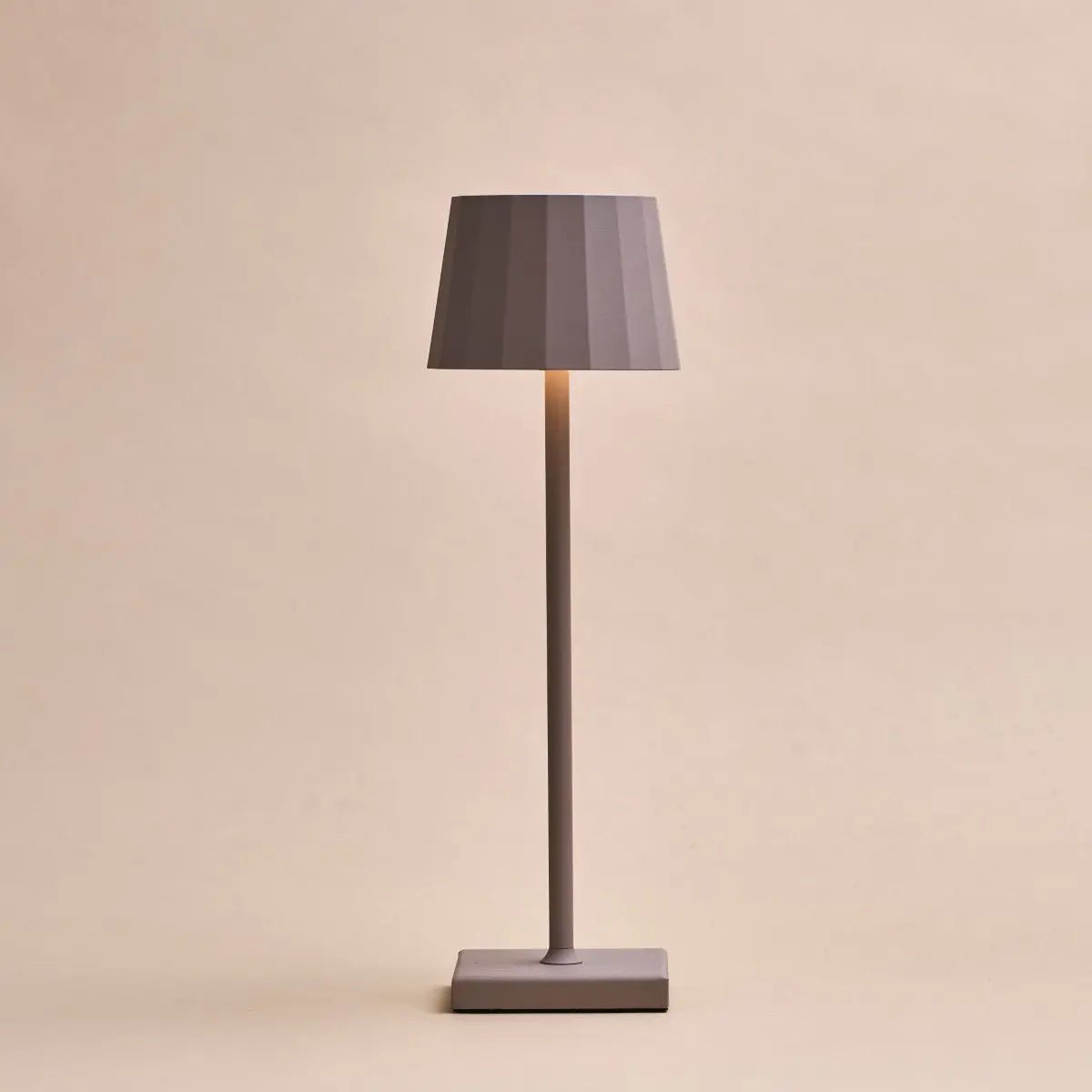 Bezprzewodowa lampa stołowa LED z regulacją jasności 38 cm